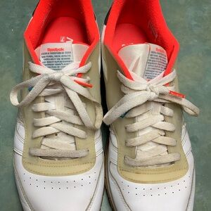 Reebok White and Beige Sneakers with Red Accents